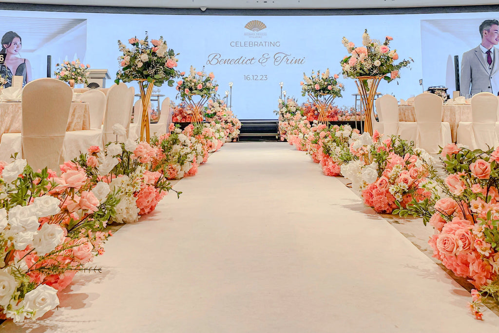 . Aisle Walkway Customised Floral Decorations