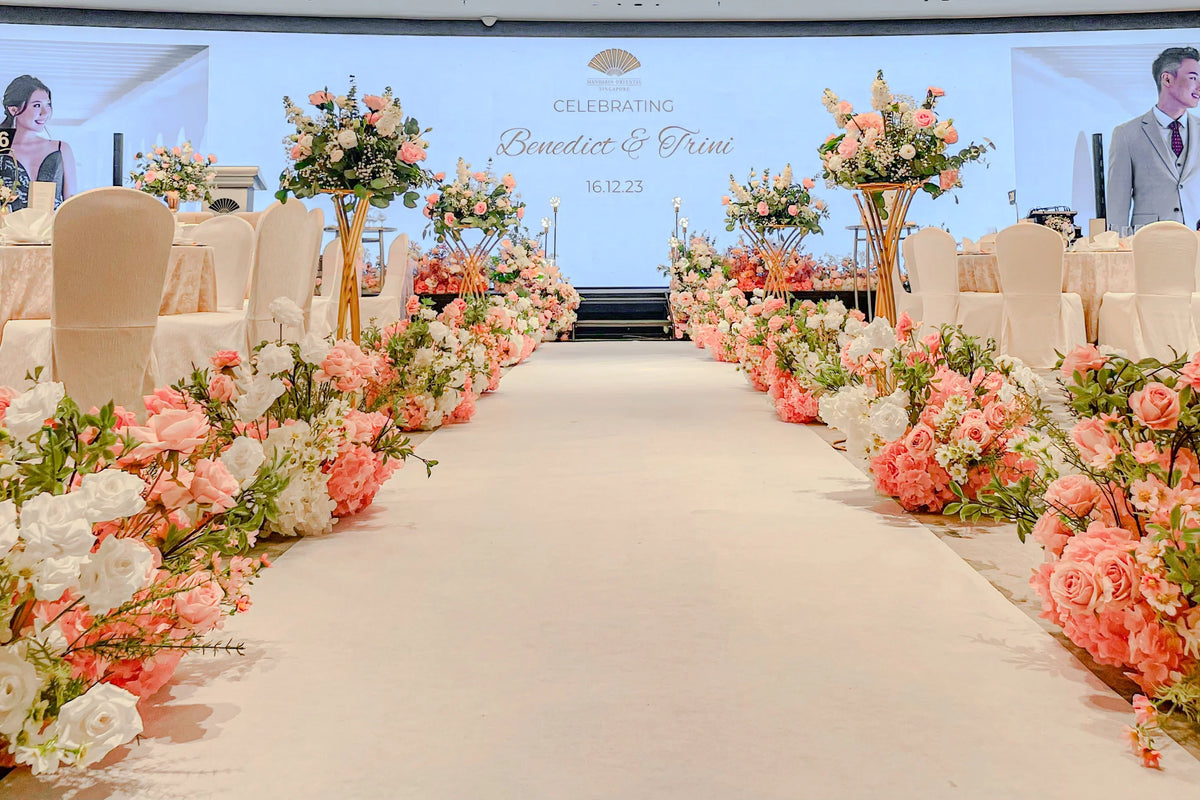 . Aisle Walkway Customised Floral Decorations