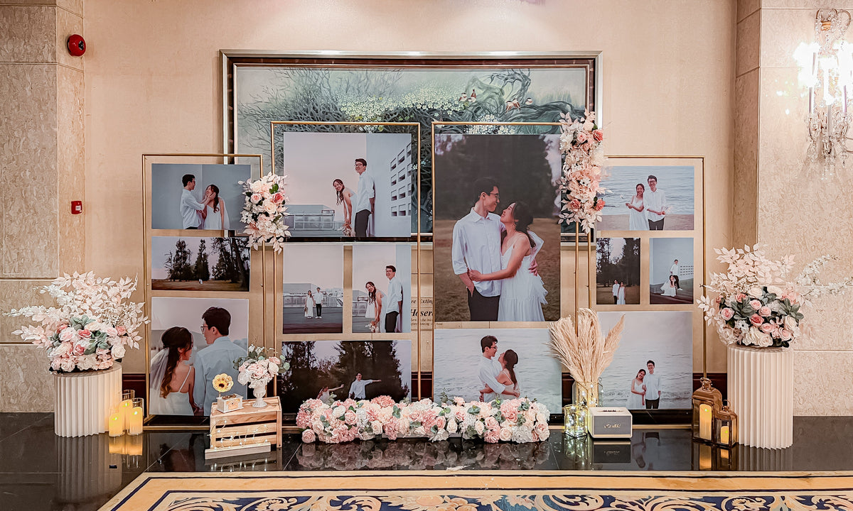 Framed Photo Display 4 Panel